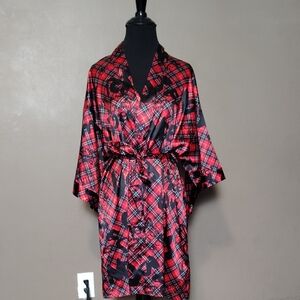 Victoria's Secret Black/Red Graffiti Style Angel Rebel Dream Robe W Belt Size XS